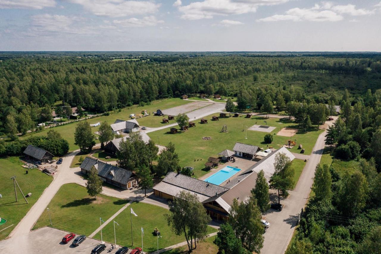Holiday Village Suur Toell Kuressaare Bagian luar foto