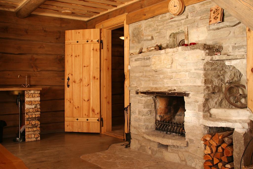 Holiday Village Suur Toell Kuressaare Bagian luar foto