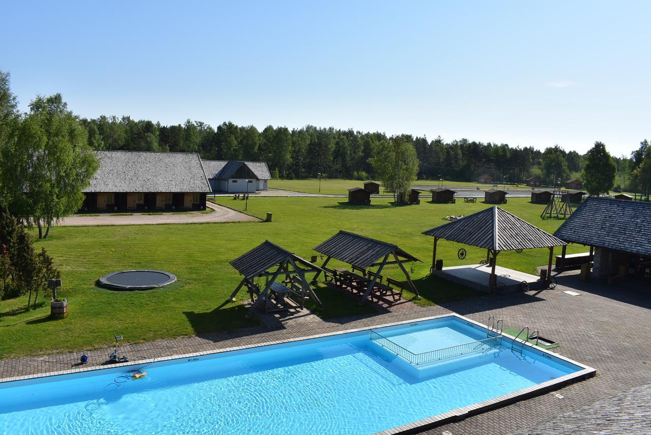 Holiday Village Suur Toell Kuressaare Bagian luar foto